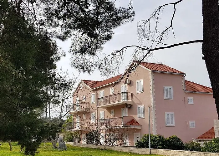 Ruzica Apartments
