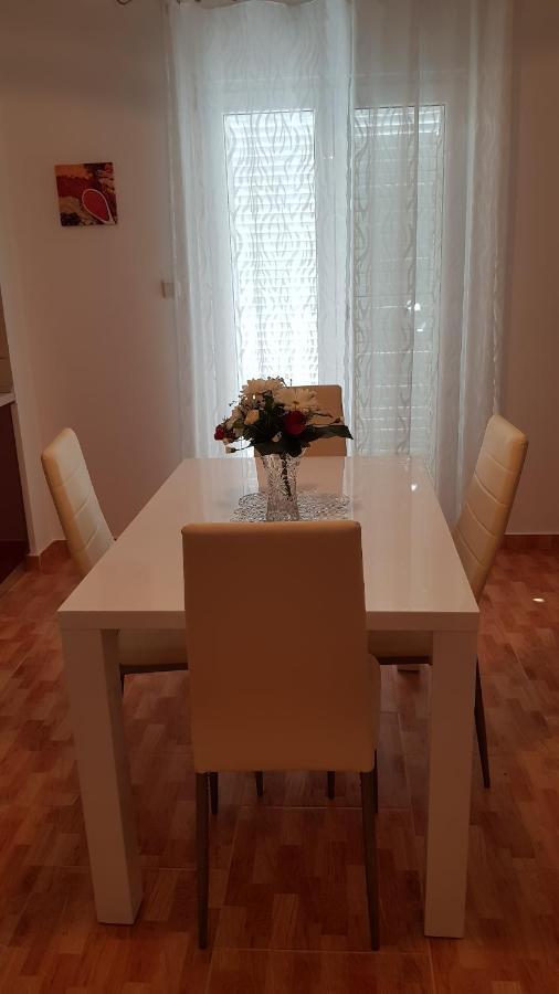 Ruzica Apartment *